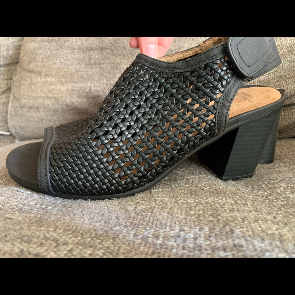 High heel sandals